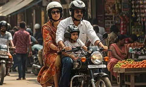 வாகன ஓட்டிகள் பாதுகாப்புக்கு புதிய விதிகள்: 2 ஹெல்மெட்கள், ABS கட்டாயம் - மத்திய அரசு முடிவு!