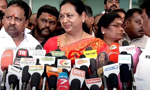 காங்கிரஸ் விழாவில் பங்கேற்ற தே.மு.தி.க. பொருளாளர் சுதீஷ் - பிரேமலதா விஜயகாந்த் விளக்கம்