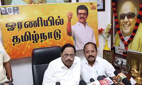 ஓரணியில் தமிழ்நாடு திட்டத்தில் தி.மு.க. கொள்கைகளை விளக்கி உறுப்பினர்களை சேர்க்க வேண்டும் - துரைமுருகன்
