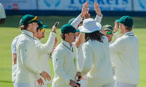 ஜிம்பாப்வேக்கு எதிரான முதல் டெஸ்ட்: தென் ஆப்பிரிக்கா அபார வெற்றி