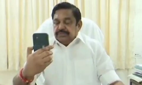 "தைரியமா இருங்க, நாங்க இருக்கோம்"..!- அஜித்குமாரின் தாயிடம் இ.பி.எஸ் ஆறுதல்