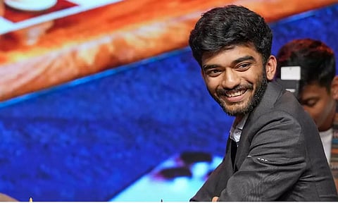 சர்வதேச ரேபிட் செஸ்: இந்திய வீரர் குகேஷ் 'சாம்பியன்' பட்டம் வென்றார்