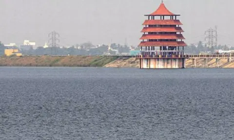 சென்னை குடிநீர் ஏரிகளில் 56 சதவீதம் நீர் இருப்பு