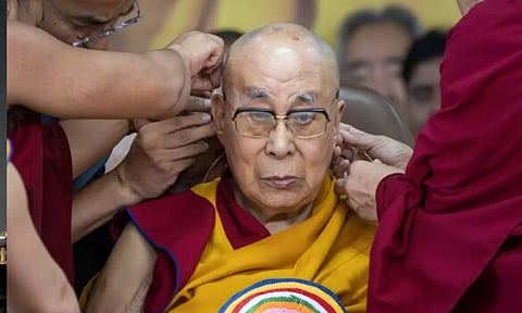 தலாய் லாமாவுக்கு பிரதமர் மோடியின் பிறந்தநாள் வாழ்த்து - சீனா கண்டனம்