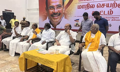 பா.ம.க. மாநில செயற்குழு கூட்டத்தில் அன்புமணியின் சகோதரி- முக்கிய பதவி வழங்க ராமதாஸ் திட்டம்?