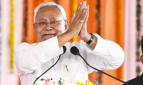 அரசு வேலைவாய்ப்புகளில் பெண்களுக்கு 35 சதவீதம் இட ஒதுக்கீடு: முதல் மந்திரி நிதிஷ்குமார் அறிவிப்பு