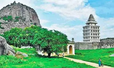 யுனெஸ்கோவின் உலக புராதன சின்னமாக செஞ்சிக்கோட்டை அறிவிப்பு