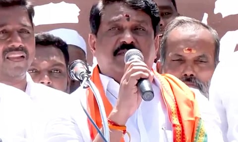 அமித்ஷா தமிழகத்திற்கு வருகிறார் என்றால் தி.மு.க.வினர் பீதியடைகின்றனர் - நயினார் நாகேந்திரன்