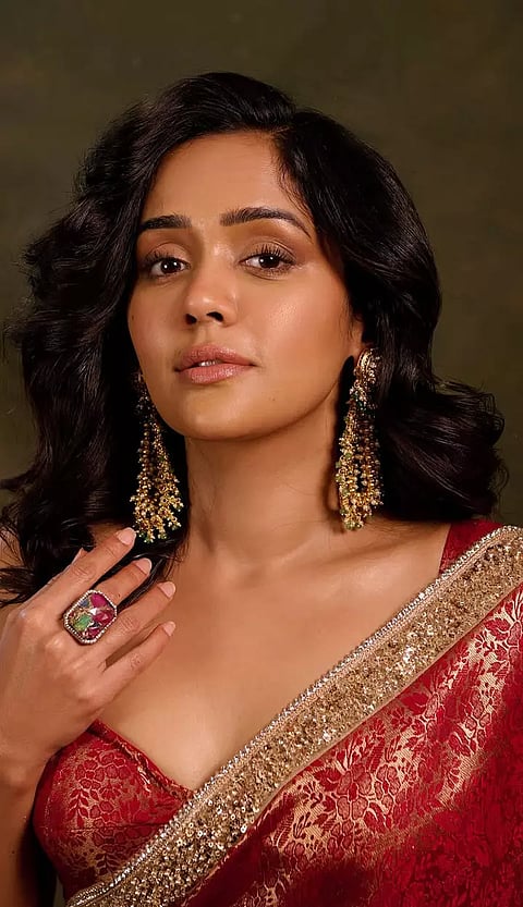 நடிகை அனன்யாவின் லேட்டஸ்ட் க்ளிக்ஸ்