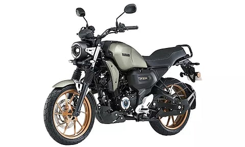 பயங்கர அம்சங்களுடன் அறிமுகமான யமஹா FZ X ஹைப்ரிட் - விலை எவ்வளவு தெரியுமா?