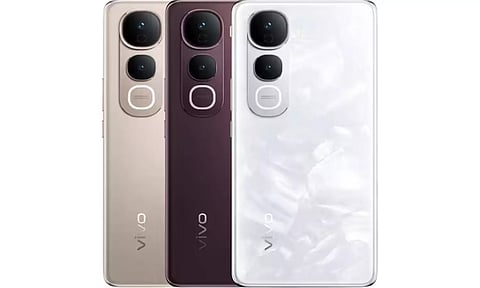 வேற லெவல் அம்சங்களுடன் மிட் ரேஞ்ச் ஸ்மார்ட்போன் உருவாக்கும் விவோ - வெளியீடு எப்போ தெரியுமா?