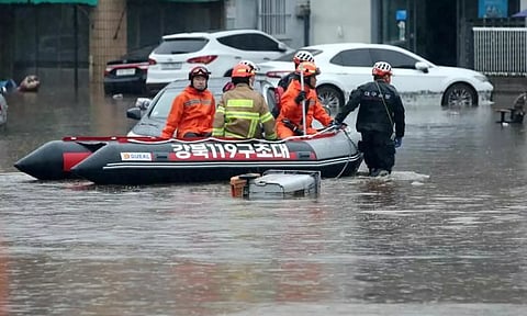 தென்கொரியாவில் கொட்டிய கனமழை: வெள்ளத்தில் சிக்கி 17 பேர் பலி