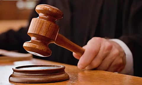 தனியார் மருத்துவமனைகள் நோயாளிகளை நடமாடும் ஏடிஎம் மெஷின்களாக பார்க்கிறது - உயர்நீதிமன்றம்