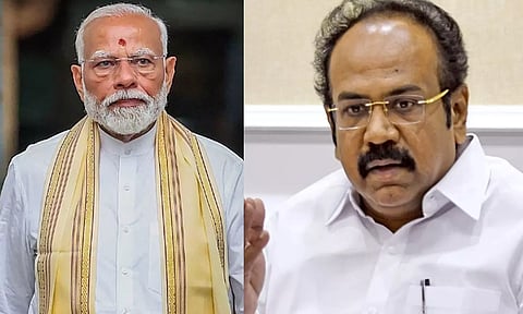 முதலமைச்சரின் கோரிக்கைகள் அடங்கிய மனுவை பிரதமரிடம் வழங்கினார் அமைச்சர் தங்கம் தென்னரசு