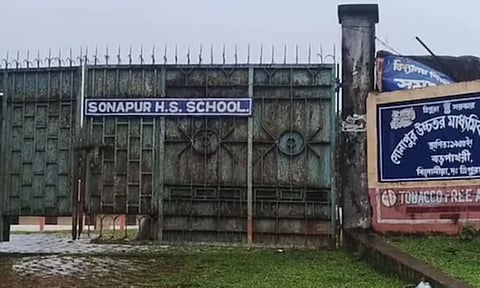 விடைத்தாளை முகத்தின் மீது வீசிய ஆசிரியை.. 10 ஆம் வகுப்பு மாணவி மனமுடைந்து தற்கொலை