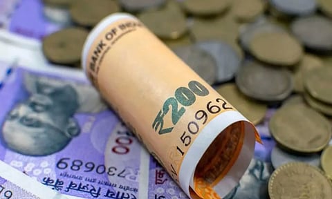 இந்திய வங்கிகளில் உரிமை கோரப்படாத வைப்புத்தொகை ரூ.67,000 கோடி.. SBI-இல் மட்டுமே ரூ.19,239 கோடி!