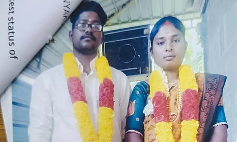 தக்கலை போலீஸ் நிலையத்தில் காதல் ஜோடி தஞ்சம்