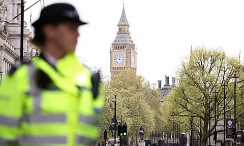 லண்டனில் சீக்கிய இளைஞர் கத்தியால் குத்திக் கொலை.. 3 பெண்கள் உட்பட 5 பேர் கைது