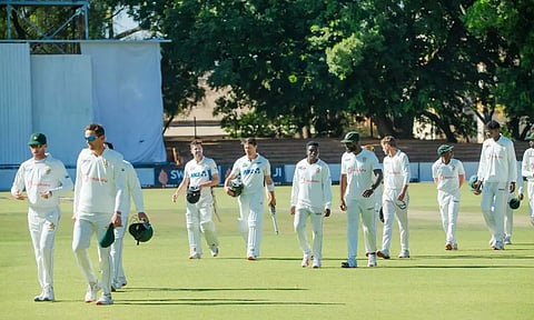 ஜிம்பாப்வேவுக்கு எதிரான முதல் டெஸ்ட்: 9 விக்கெட் வித்தியாசத்தில் நியூசிலாந்து வெற்றி..!