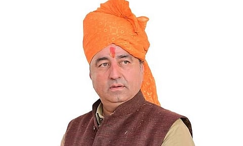 பகவான் கிருஷ்ணரை முதல் மந்திரி வேண்டியதால் மழை பெய்கிறது: ராஜஸ்தான் மந்திரி சர்ச்சை பேச்சு