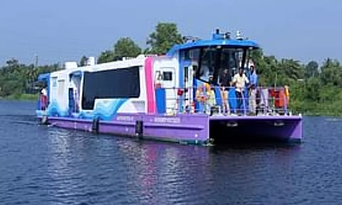 சென்னையில் வாட்டர் மெட்ரோ திட்டம்- சாத்தியக் கூறுகள் குறித்து ஆய்வு