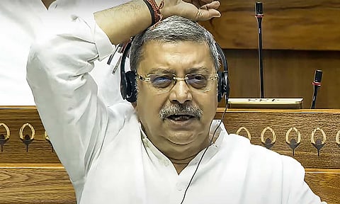 மக்களவை தலைமை கொறடா பதவியை ராஜினாமா செய்தார் மம்தா கட்சி எம்.பி. கல்யாண் பானர்ஜி