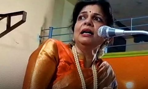 பெண்களுக்கு விதிக்கக்கூடிய கட்டுப்பாடுகளை உங்கள் மகன்களுக்கும் விதியுங்கள்- சௌமியா அன்புமணி