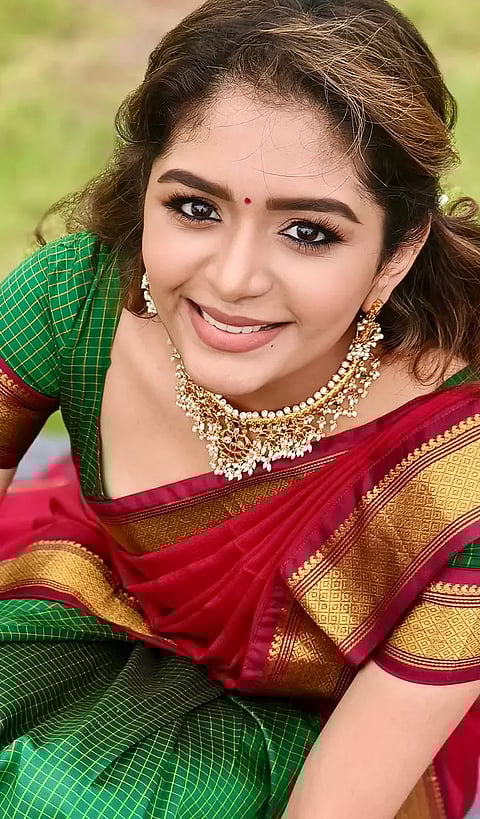 அதிதி ஷங்கரின் ஹோம்லி க்ளிக்ஸ்..!