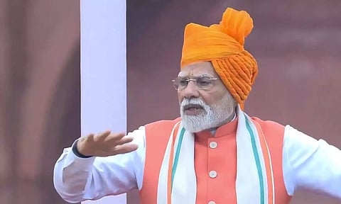 தீபாவளிக்கு பெரிய பரிசு காத்திருக்கிறது - சுதந்திர தின விழாவில் பிரதமர் மோடி பேச்சு