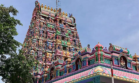 எந்த தெய்வத்தை எத்தனை முறை சுற்றலாம்?