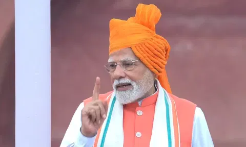 79-வது சுதந்திர தினம்: 103 நிமிடங்கள் பேசி சாதனை படைத்த பிரதமர் மோடி