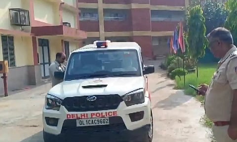 டெல்லியில் மீண்டும் பள்ளிகளுக்கு வெடிகுண்டு மிரட்டல்