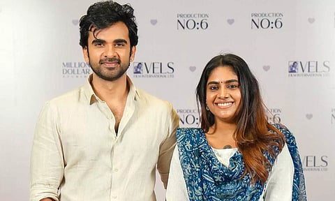 அசோக் செல்வனுக்கு ஜோடியாக நடிக்கும் நிமிஷா சஜயன் - புதிய படத்தின் பூஜை க்ளிக்ஸ்