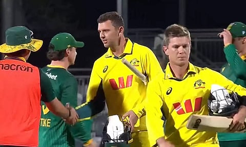 சொந்த மண்ணில் மோசமான சாதனை படைத்த ஆஸ்திரேலியா