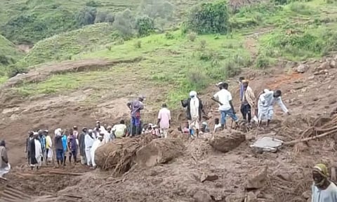 சூடானில் நிலச்சரிவால் புதைந்த கிராமம்: 1000 பேர் உயிரிழப்பு - ஒரே ஒருவர் உயிர்பிழைத்த அதிசயம்