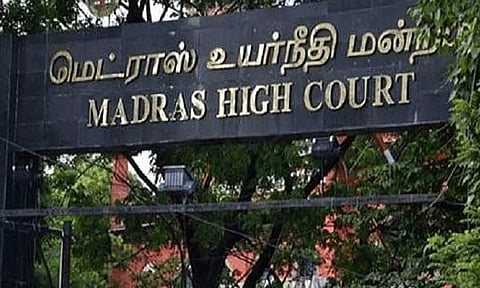 2500 பட்டதாரி ஆசிரியர்களுக்கு உடனடியாக பணி நியமனம் வழங்க உயர்நீதிமன்றம் அனுமதி