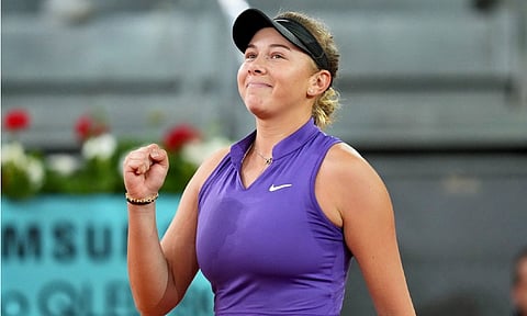 அமெரிக்க ஓபன் டென்னிஸ்: நவோமி ஒசாகாவை வீழ்த்தி இறுதிக்கு முன்னேறிய அமெரிக்க வீராங்கனை