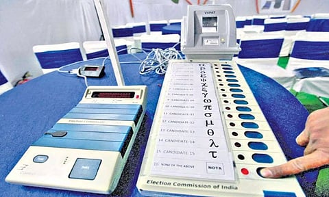 ஜனாதிபதி, துணை ஜனாதிபதி தேர்தலில் மட்டும் மின்னணு வாக்குபதிவு இயந்திரம் பயன்படுத்தப்படாதது ஏன் தெரியுமா?