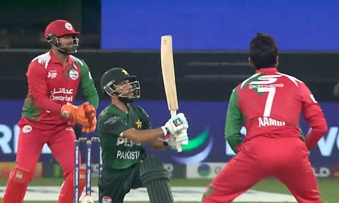 ஆசிய கோப்பை: ஓமன் அணிக்கு 161 ரன்கள் இலக்கு நிர்ணயித்த பாகிஸ்தான்