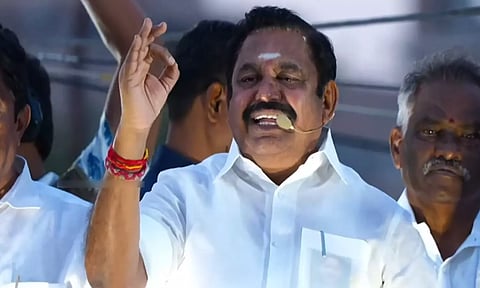 தமிழ்நாட்டில் காவலர்களுக்கே பாதுகாப்பு இல்லை- எடப்பாடி பழனிசாமி