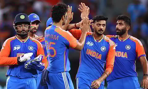 ஆசியக் கோப்பை கிரிக்கெட்: முதல் அணியாக சூப்பர் 4 சுற்றுக்கு தகுதி பெற்றது இந்தியா