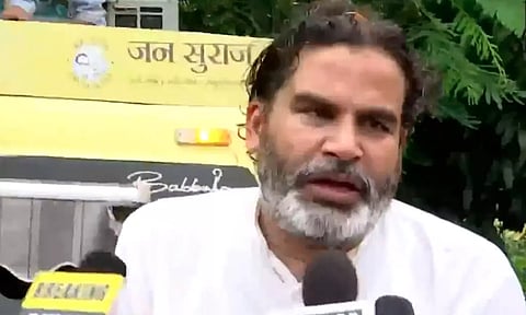 பீகாரில் தொழிற்சாலைகள் இல்லையே ஏன்?: பிரதமரை சாடிய பிரசாந்த் கிஷோர்