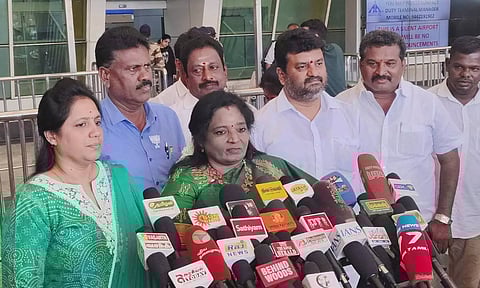 எடப்பாடி பழனிசாமி - அமித் ஷா சந்திப்பால் தி.மு.க.வுக்கு பதட்டம் : தமிழிசை