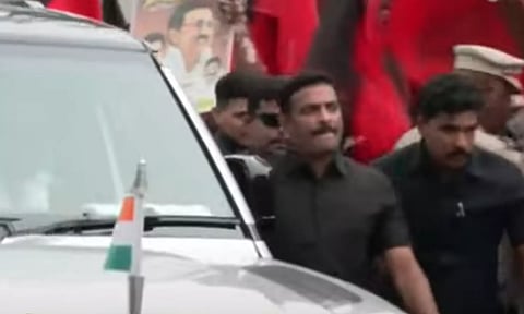 செம்பரம்பாக்கம் செல்லும் முதலமைச்சர் மு.க.ஸ்டாலின் ரோடு ஷோ