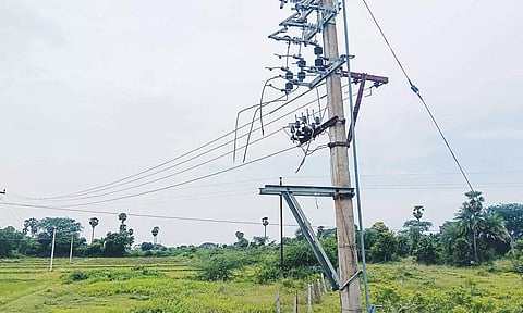 மின்சாரத்தை துண்டித்து 'டிரான்ஸ் பார்மரை' திருடிய கும்பல்