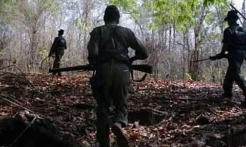 சத்தீஸ்கரில் ஒரே நாளில் ஆயுதங்களை கைவிட்டு சரணடைந்த 71 மாவோயிஸ்டுகள்!