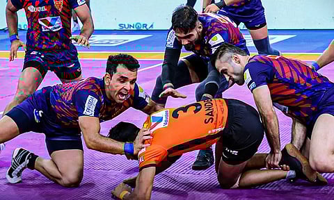 புரோ கபடி லீக்: புள்ளிப்பட்டியலில் முதலிடத்துக்கு முன்னேறியது தபாங் டெல்லி