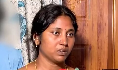 அவர் எங்கு இருக்கிறார் என்று தெரியவில்லை- கைது செய்யப்பட்ட த.வெ.க. செயலாளரின் மனைவி கண்ணீர்