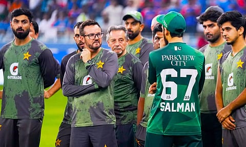 வெளிநாட்டு லீக் போட்டிகளில் பங்கேற்க பாகிஸ்தான் வீரர்களுக்கு தடை