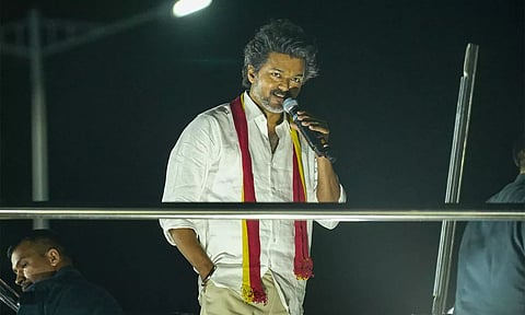 த.வெ.க. தலைவர் விஜய்க்கு பாதுகாப்பு குறைபாடா? - விளக்கம் கேட்கும் உள்துறை அமைச்சகம்